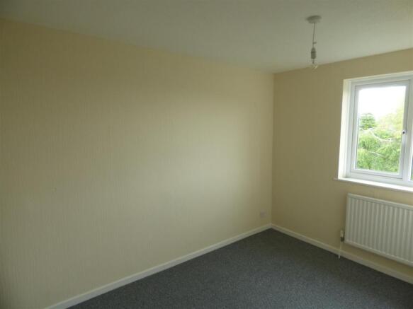 Bedroom 2.JPG