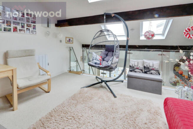 2 bed Flat for sale Image 8
