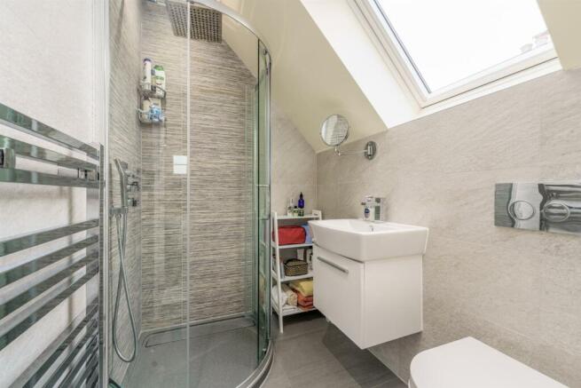 En Suite Shower Room (Bed 2)