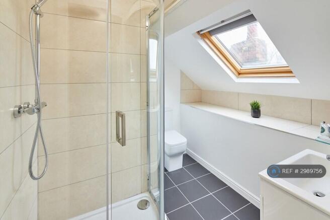 1 bed House Share to rent Image 7