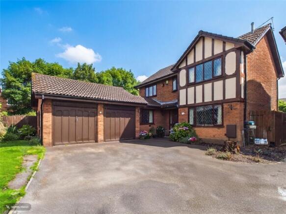 4-bed detached on Thorpe Close, Crewe, Cheshire, CW1, £365,000