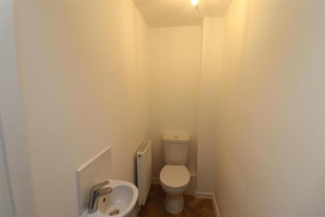 2 bed House for sale Image 5