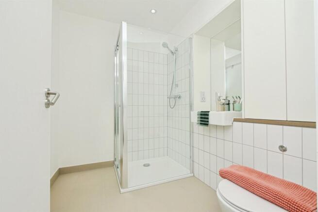 4 bed Town House for sale Image 12