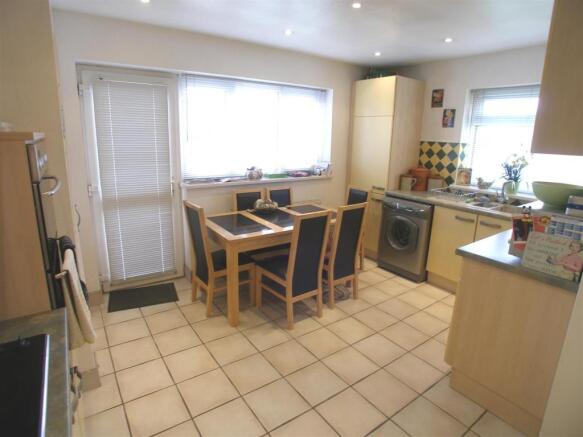 Kitchen/Breakfast Room
