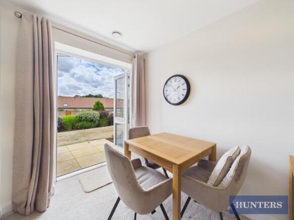 2 bed Flat for sale Image 4