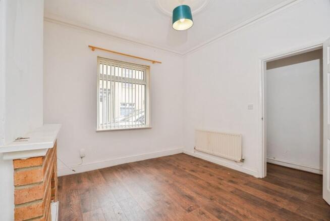 2 bed Terraced for sale Image 9