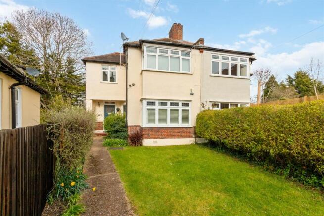 Maycross Avenue