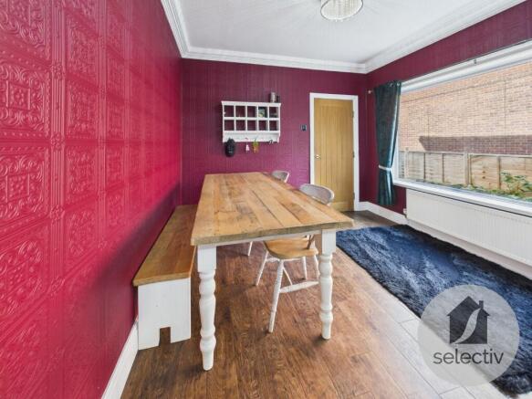 4 bed Semi-Detached for sale Image 8