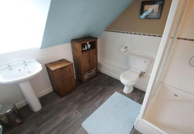 Master En-Suite