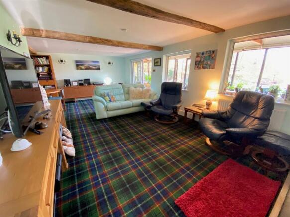 Sitting Room 3.jpg