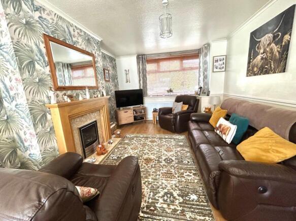 3 bed Semi-Detached for sale Image 6