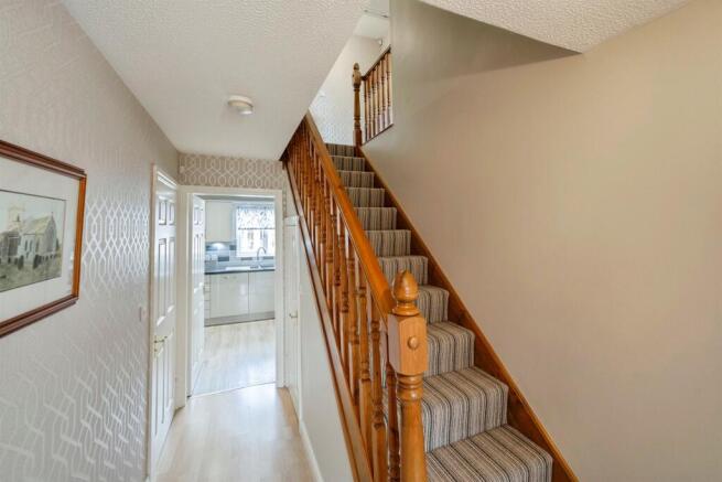 4 bed Detached for sale Image 11