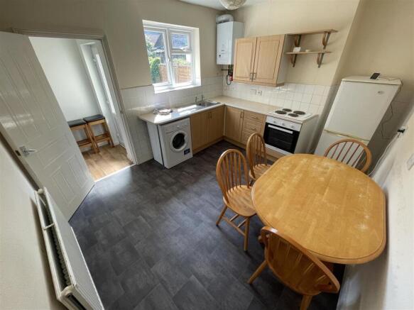 Kitchen.JPG