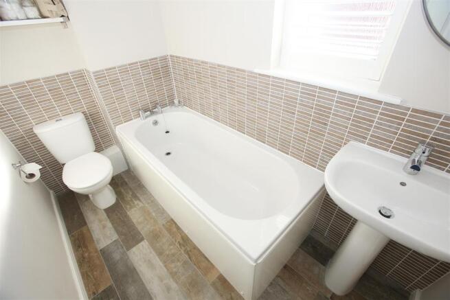 BATHROOM \ WC
