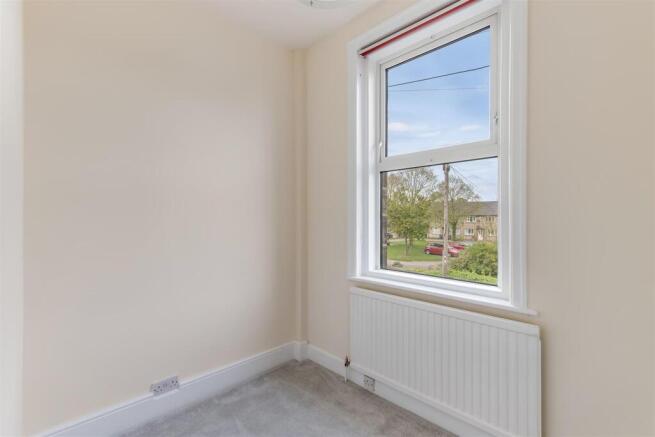 Bedroom 4 / Office