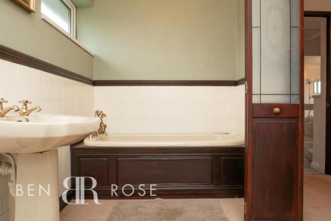 Master Ensuite