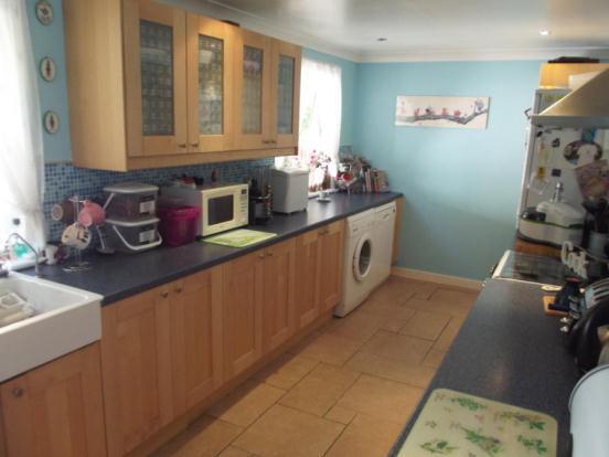 Kitchen (Alt View)