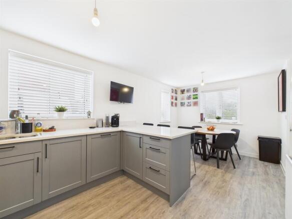 Burdock Road, Emersons Green, Bristol, BS16 photo 4