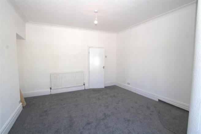 3 bed House to rent Image 9