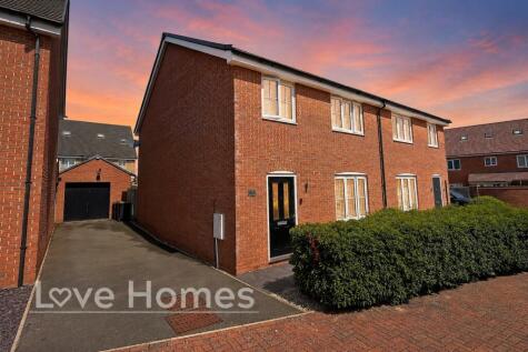 Darwin Croft, Flitwick