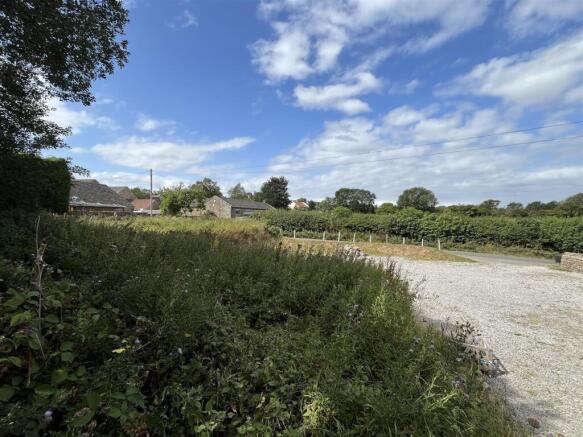 4 bed Land for sale Image 4