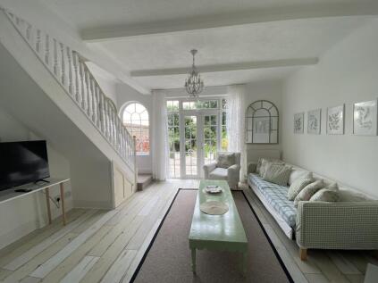 Ross Road, London, SE25