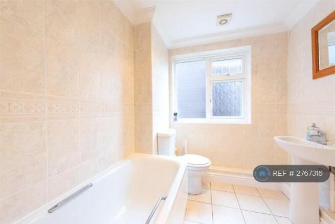 Family Bathroom For Bedroom 2