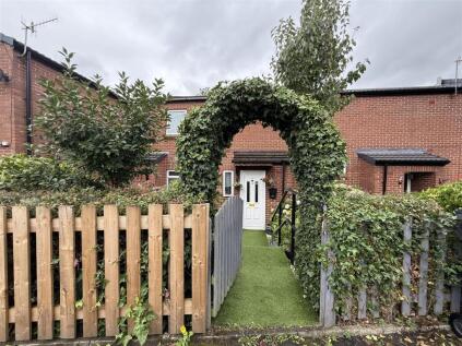 Woodside Street, Carrbrook, Stalybridge