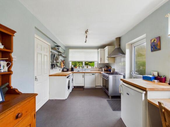 3 bed Detached for sale Image 9