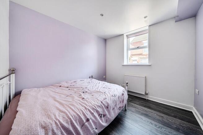 2 bed Apartment for sale Image 10