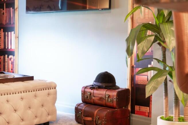 1 bed Apartment to rent Image 12