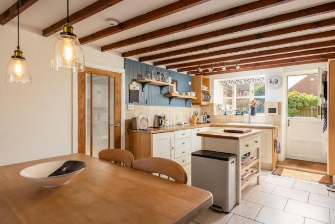 4 bed Terraced for sale Image 4