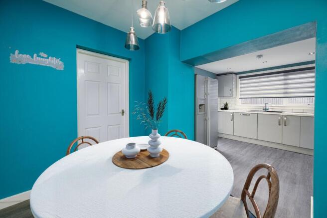 Dining/Kitchen