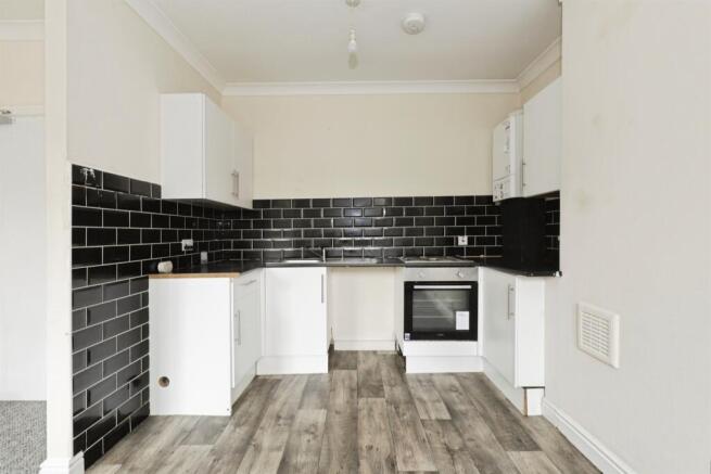 1 bed Apartment for sale Image 5