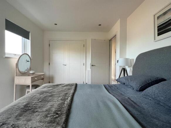 2 bed Apartment for sale Image 9