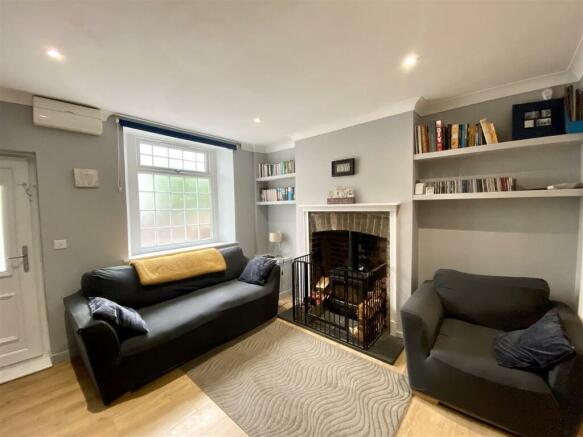 SITTING ROOM