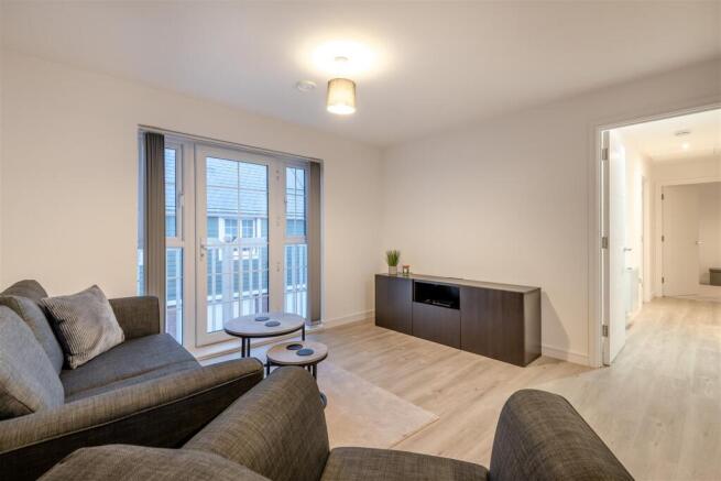 8681036-interior12.jpg