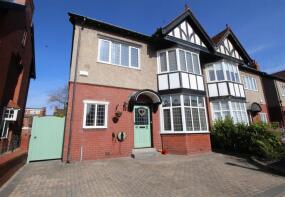 61, Park Road, Lytham St. Annes FY8 1PW
