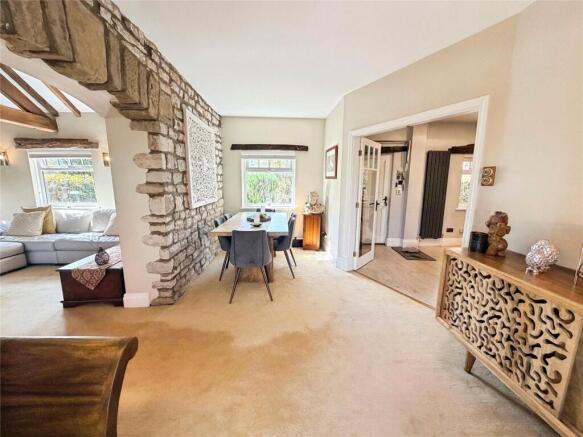 3 bed House for sale Image 5