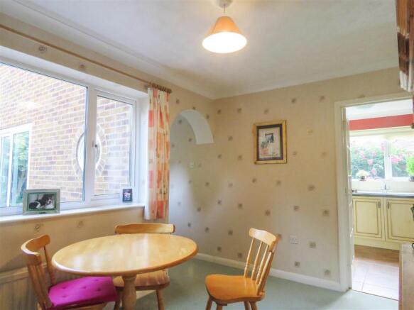 BREAKFAST ROOM
