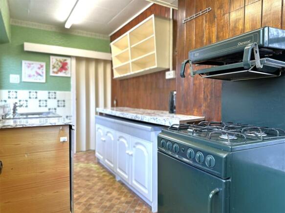 Kitchen Aspect Two 965