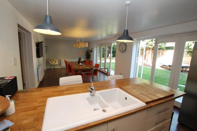 KITCHEN/DINER