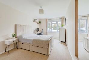 Flat 3, 52 54 Mayfield Court, Horley Road, Redhill RH1 5AF