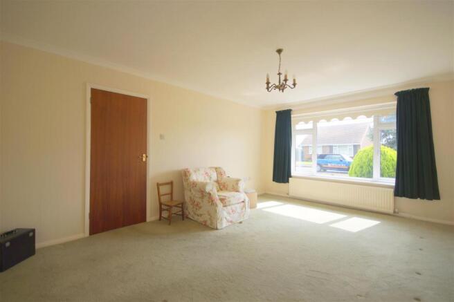 Lounge / Dining Room