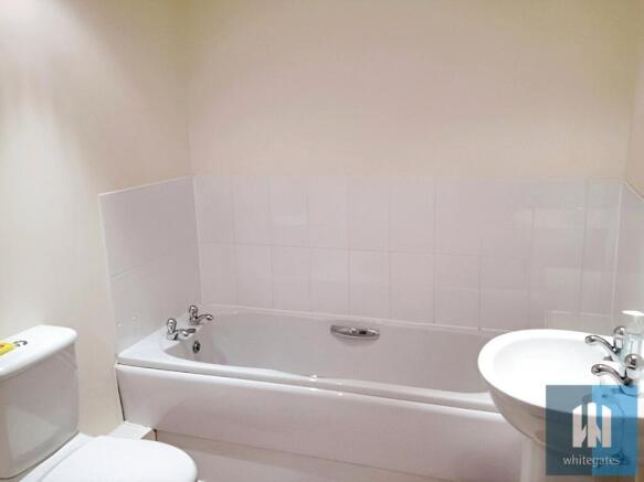 2 bed Apartment to rent Image 8