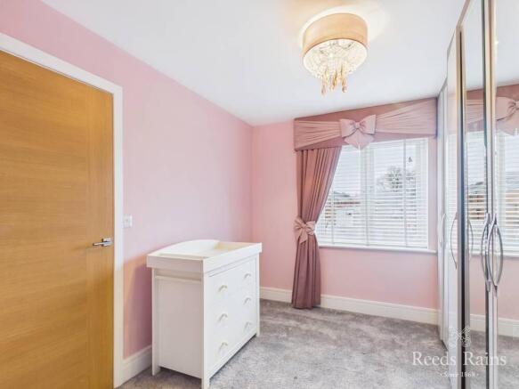 4 bed Detached for sale Image 12