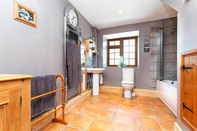 Millstone Bathroom