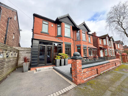 Lindsay Avenue, Levenshulme