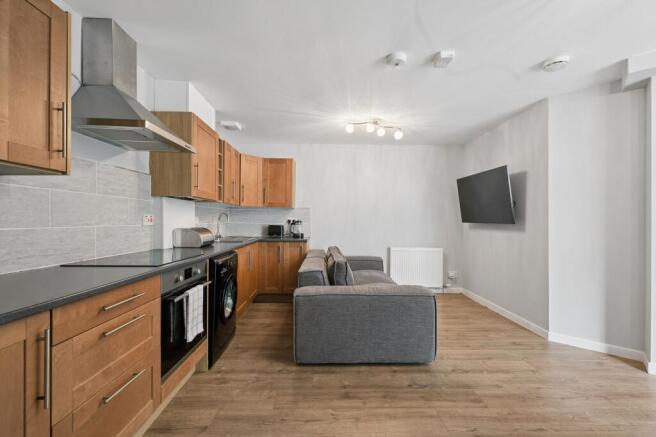 Kitchen/ Lounge