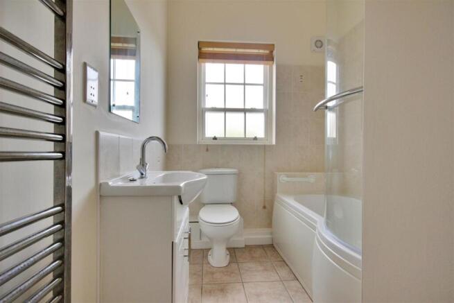2 bed Flat for sale Image 8
